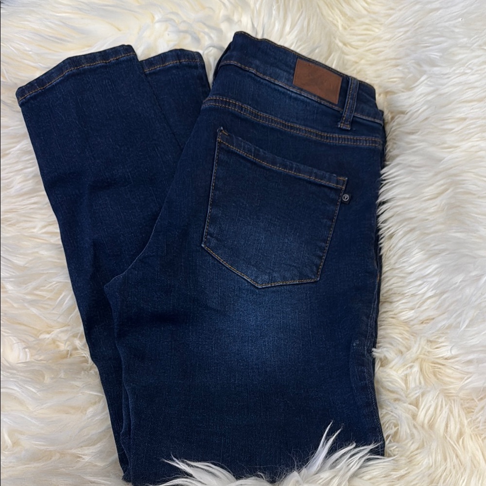 Tahari Kelly classic skinny Dark Blue Denim Jeans 6/28